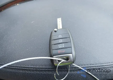 2017 Kia Sorento 2.4L Lx z USA, uszkodzony, nr VIN 5XYPGDA3XHG220018